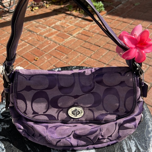 Vintage 00s COACH Purple Canvas Signature "C" Shoulder Bag, Style #F15171, Y2K - Picture 5 of 6